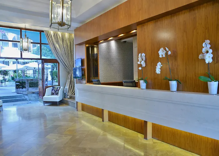 Winchester By NewmarkBoutique Hotel